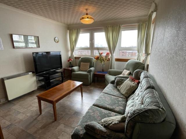 West End Hidden Gem - Modern 2-Bedroom Apartment With Residents Patio Glasgow Exterior foto